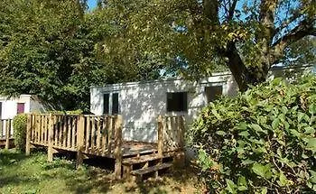 Camping Club Le Parc De Paris - Caravan Park