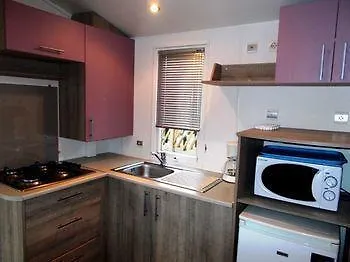 Hotel Camping Club Le Parc De Paris - Caravan Park