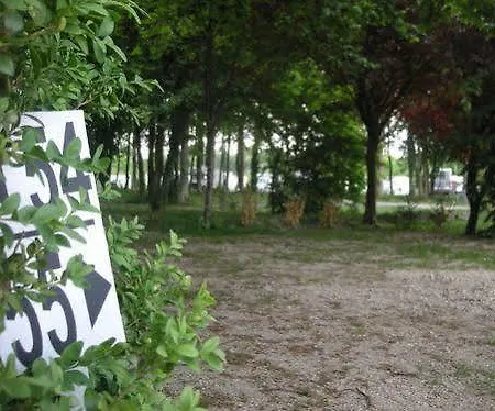 Hotel Camping Club Le Parc De Paris - Caravan Park 3*