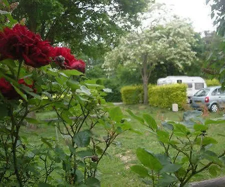Camping Club Le Parc De Paris - Caravan Park 3* Disneyland Paris