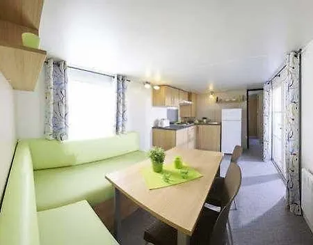 Camping Club Le Parc De Paris - Caravan Park Disneyland Paris